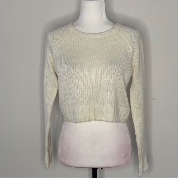 Cream knitted cropped top - Picture 1 of 3